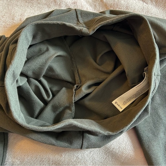 Eileen Fisher taupe textured stretch crepe pull on ankle pants size PP (SP) - Picture 4 of 9